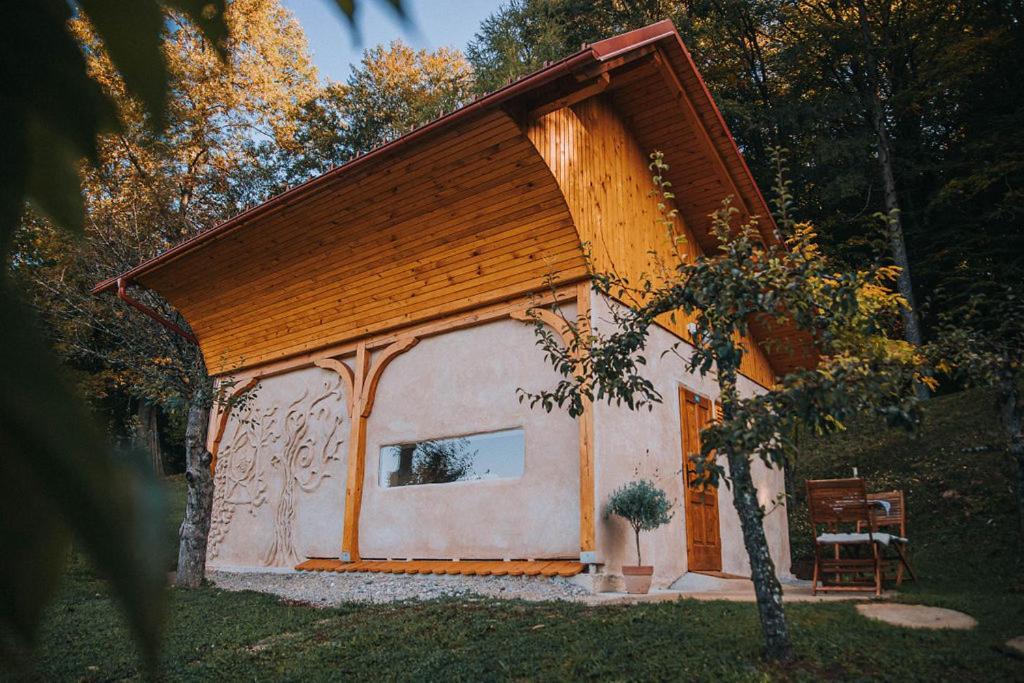 Apartmán Sleeping With Bees - Tourist Farm Muha Grosuplje Exteriér fotografie